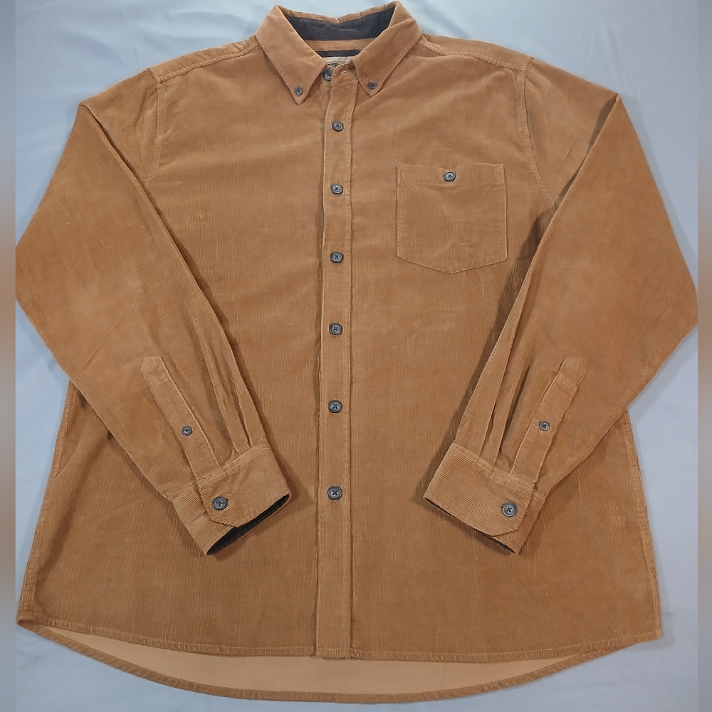 North River Men’s Soft Classic Brown Corduroy Button Down Shirt. Size Large.